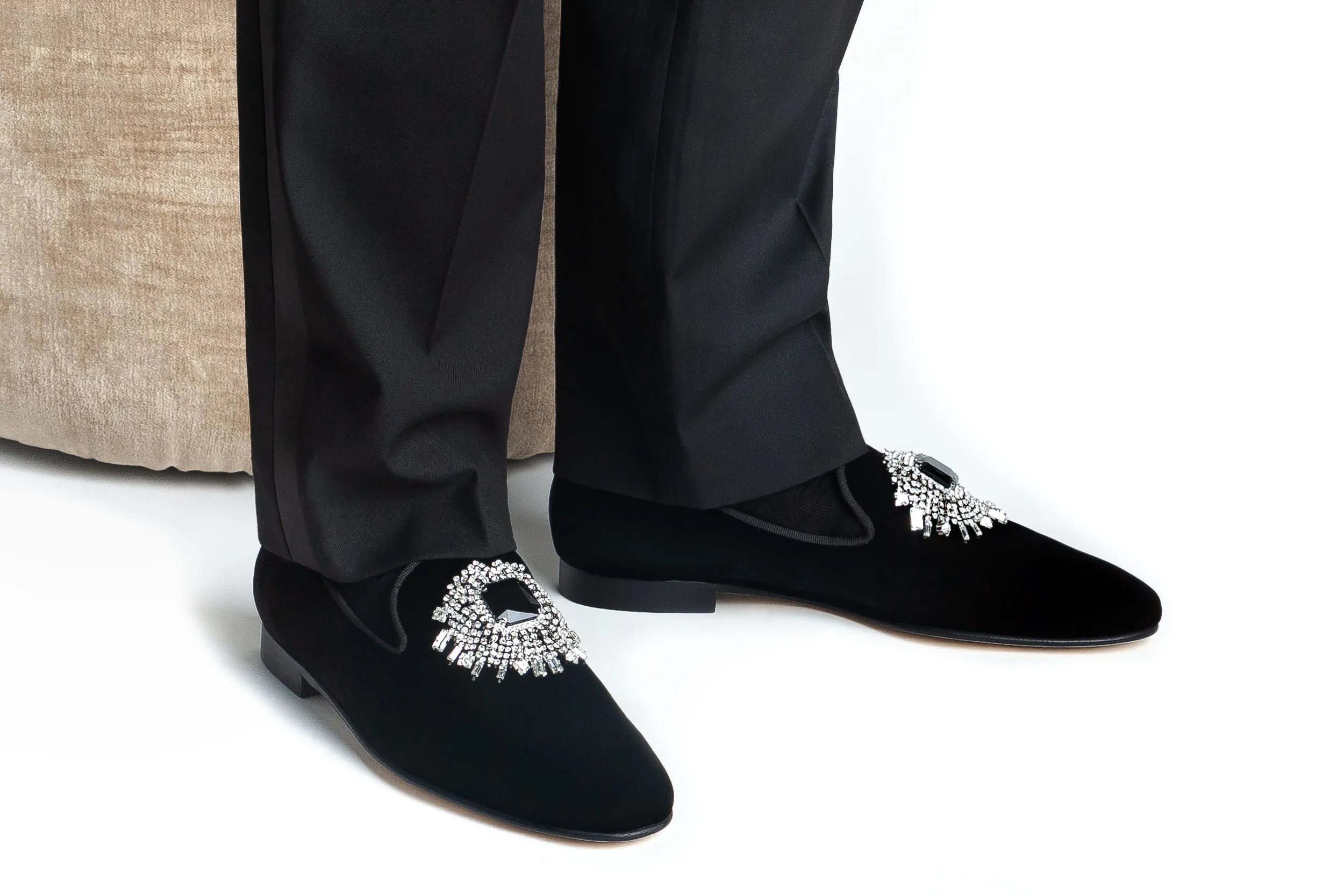 JUPITER VELOUR BLACK SLIPPERS